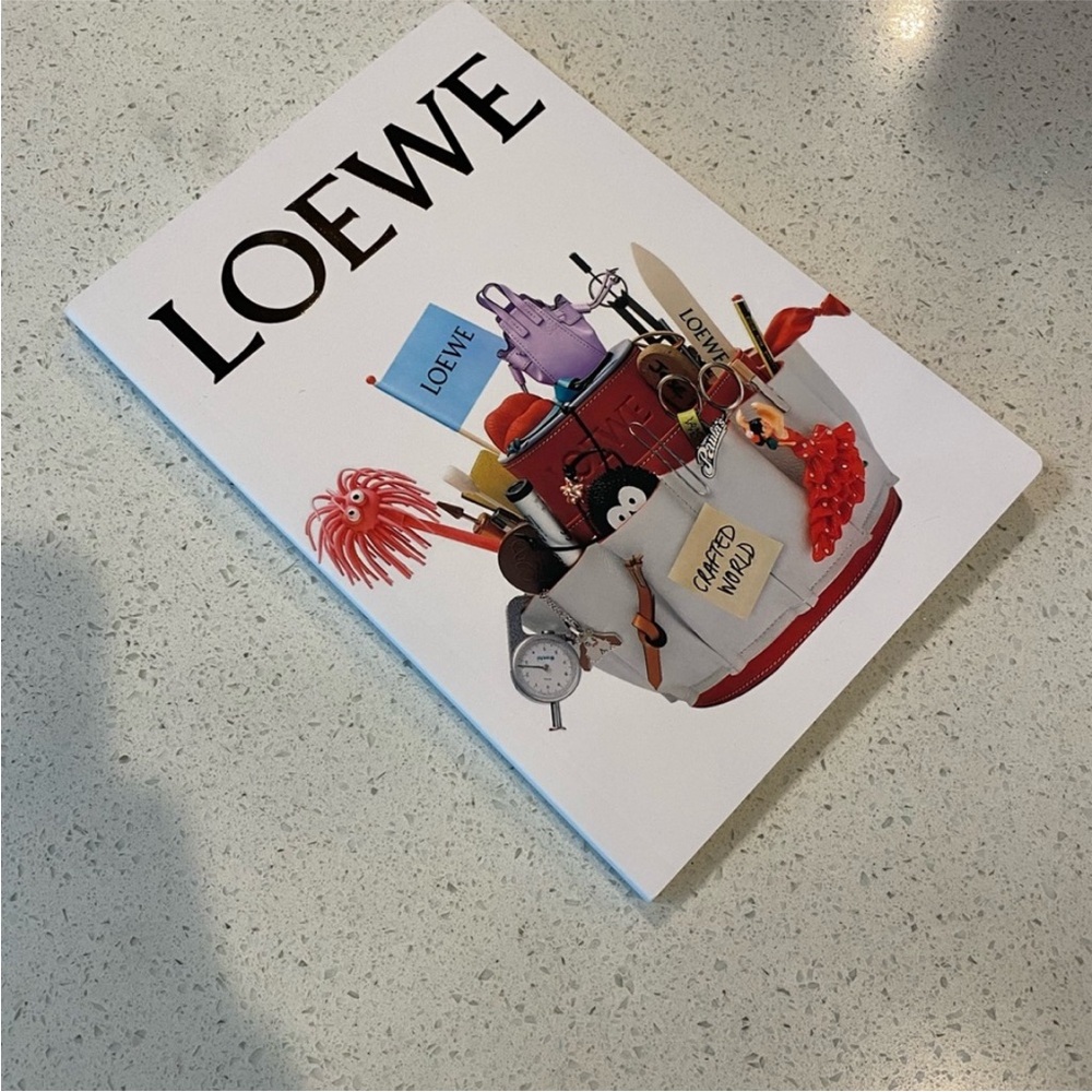 Loewe white note book - Picture 3 of 6